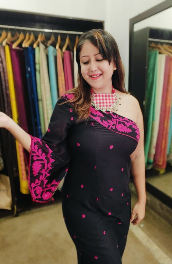 CITRA Handmade Cotton Jamdani Dress - Image 3