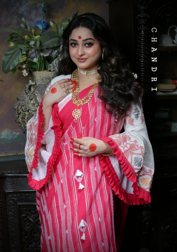 Handmade Pure Bengal Cotton Bhujodi style saree